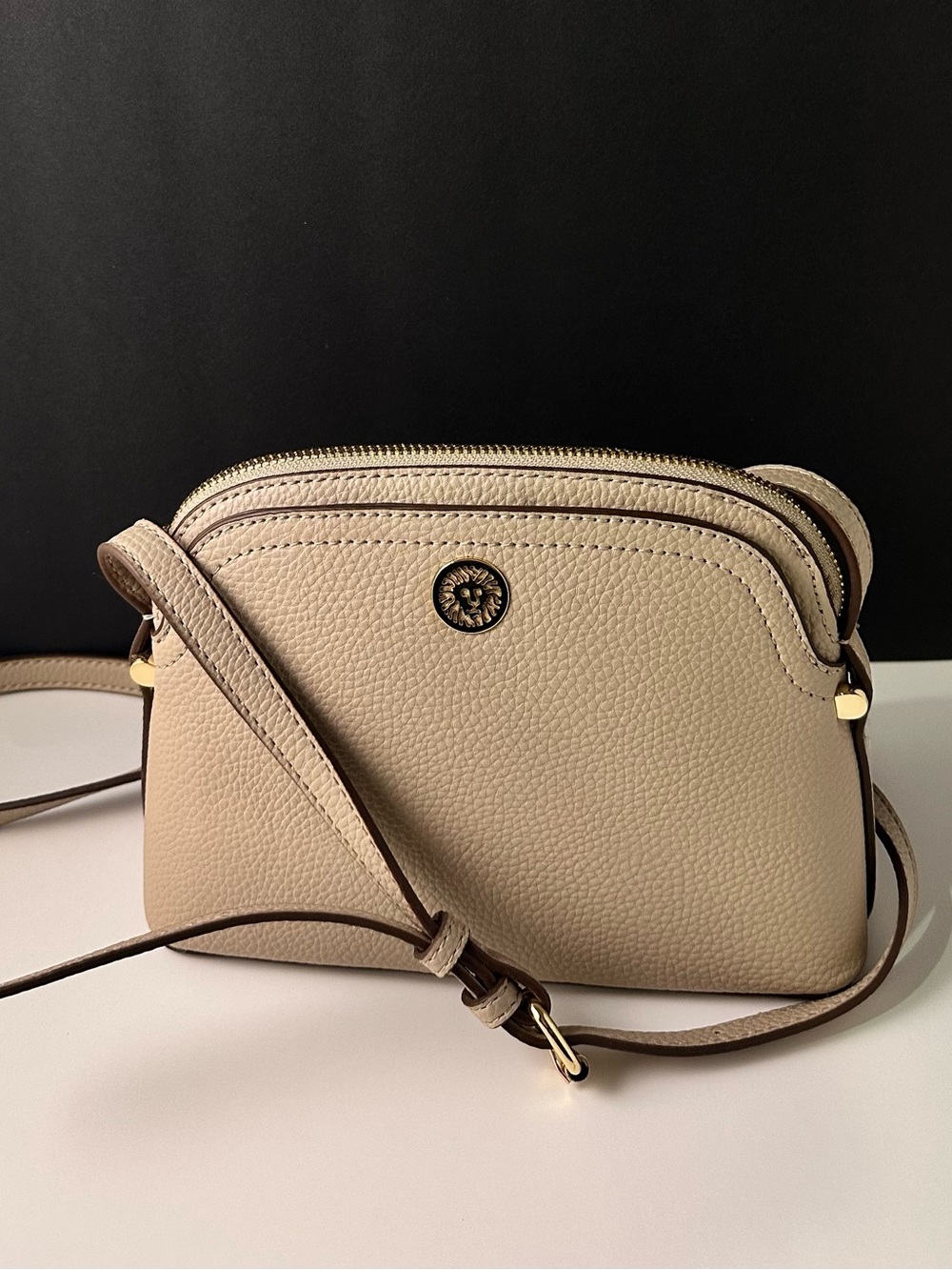 Elegant Anne Klein crossbody bag like new - Picture 1 of 10